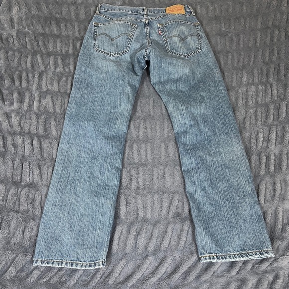 Levis 559 Relaxed Straight Jeans Mens 31x32 Light Wash Blue Denim Distressed - Picture 4 of 12